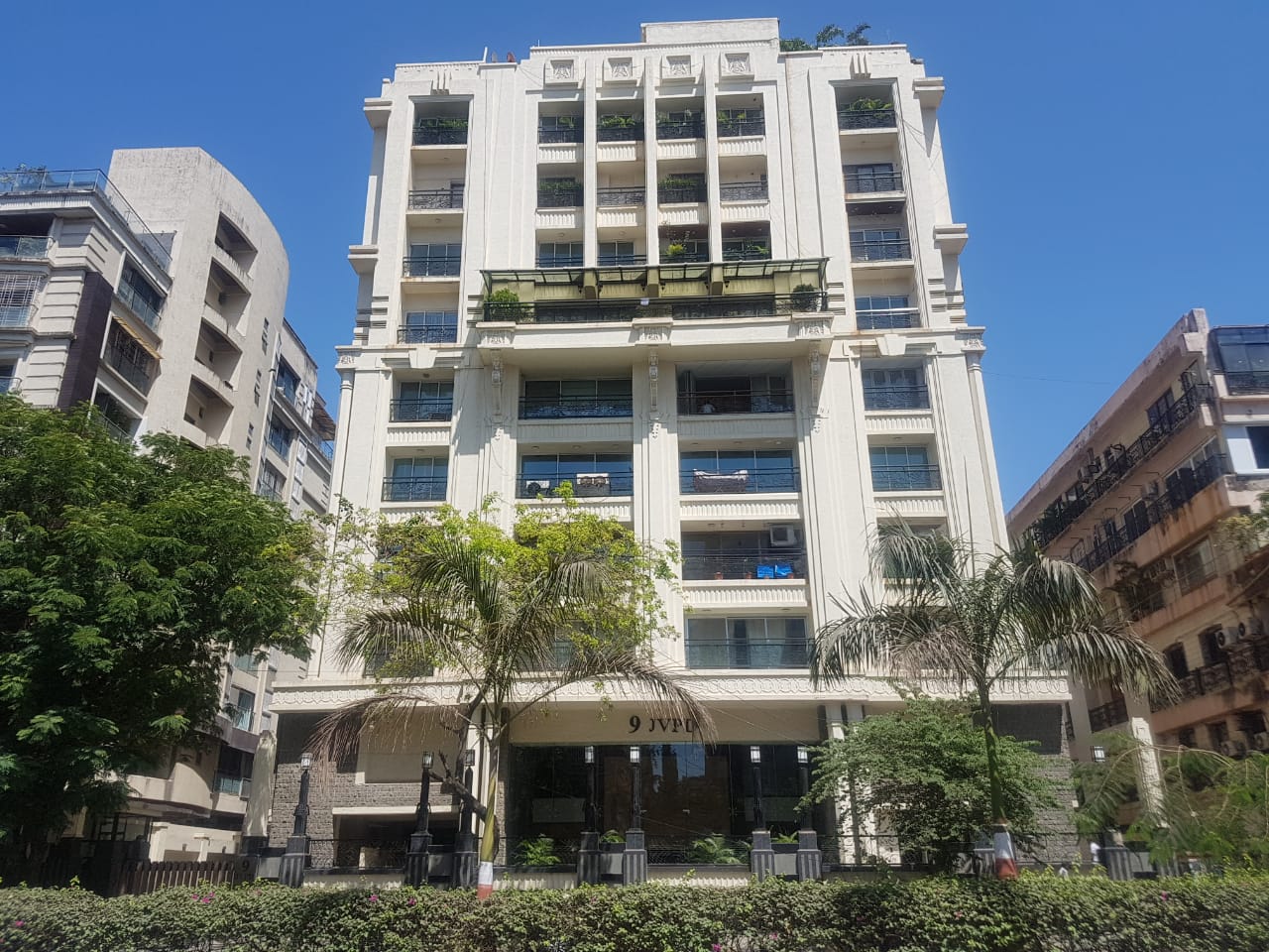 Building - 9 JVPD, Juhu